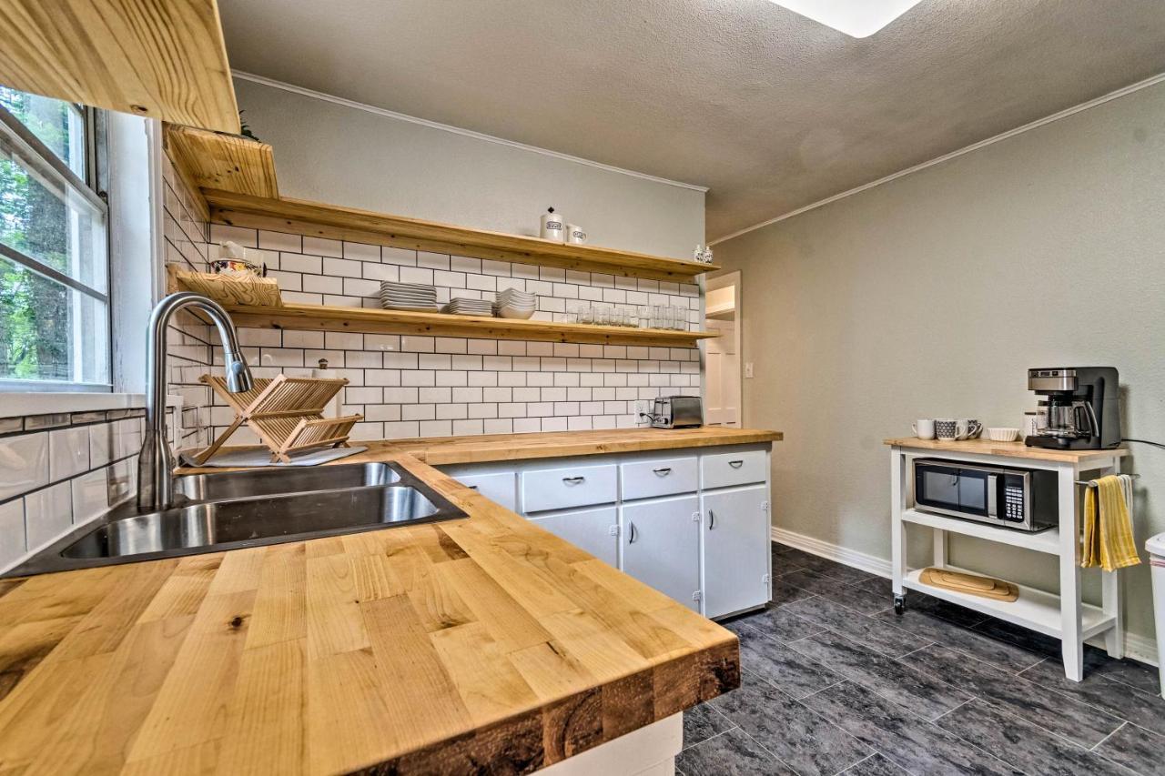 Centrally Located Hot Springs Home With Deck! Extérieur photo