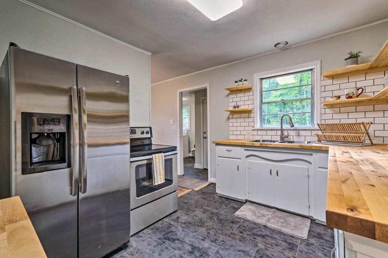 Centrally Located Hot Springs Home With Deck! Extérieur photo